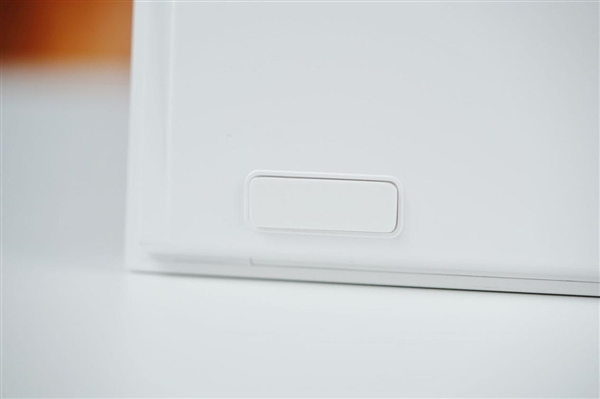 苹果MacBook Neo 8GB版SSD有寿命隐患 高强度下寿命不足2月