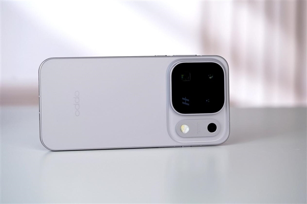 首发支持无损丹拿音质 OPPO Enco X4发布：1099元